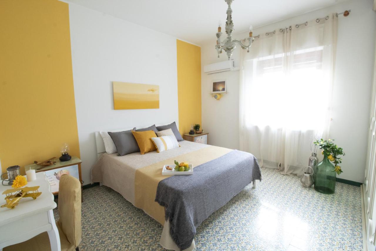 Casa Derosa In Sorrento Centro Apartment Exterior photo